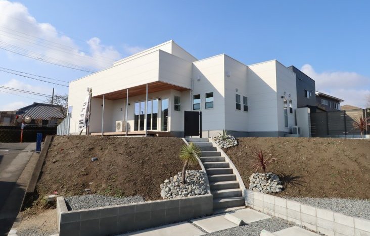 【SURFER'SHOUSE】佐土原町奈良木